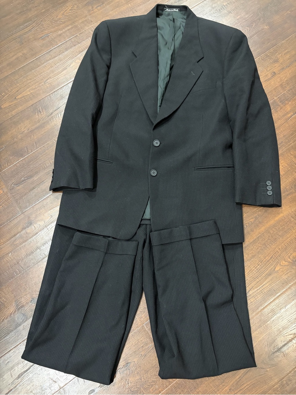 VTG Giorgio Armani Men’s 2-Piece Pinstripe Suit 40R / 32x32 Made In Italy Wool